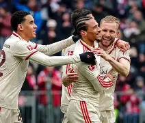 平博体育-埃因霍温与阿贾克斯巅峰对决