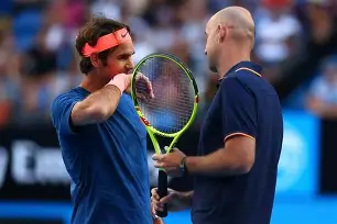 平博官网-费德勒梅赛德斯奔驰v级30秒广告